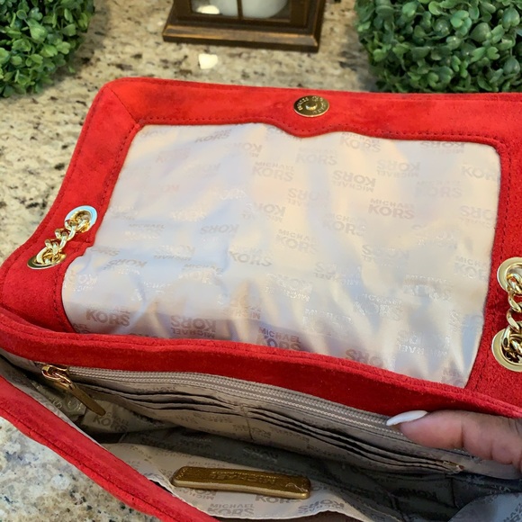 Michael Kors Purse - Picture 3 of 4